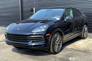 Used 2022 Porsche Cayenne Coupe image 1