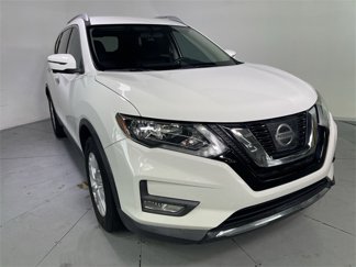 Used 2017 Nissan Rogue SV w/ SV Premium Package image 1