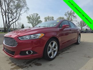 Used 2015 Ford Fusion SE w/ Equipment Group 201A image 1