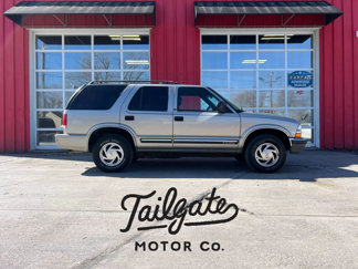 Used 2000 Chevrolet Blazer LT w/ LT Preferred Equipment Group image 1