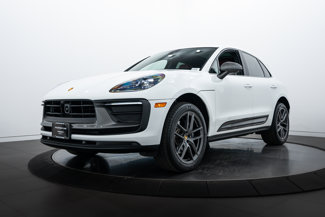 Certified 2025 Porsche Macan T image 1