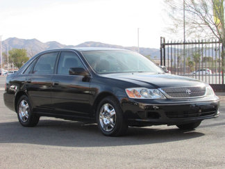 Used 2001 Toyota Avalon XLS image 1