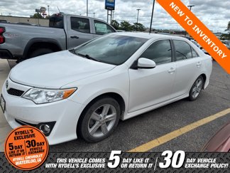 Used 2012 Toyota Camry SE image 1