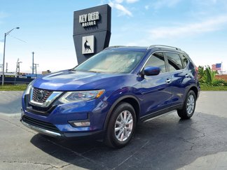 Used 2018 Nissan Rogue SV image 1