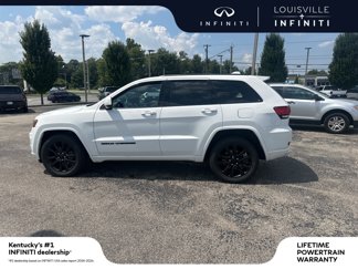 Used 2019 Jeep Grand Cherokee Altitude image 1