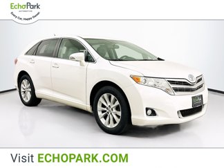 Used 2015 Toyota Venza LE image 1