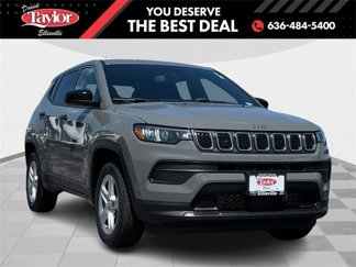 Used 2023 Jeep Compass Sport image 1