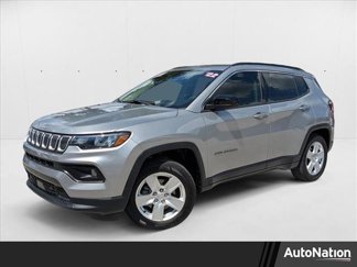 Used 2022 Jeep Compass Latitude image 1