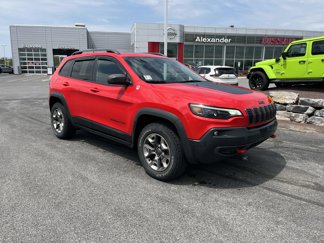 Used 2019 Jeep Cherokee Trailhawk w/ Comfort/Convenience Group image 1