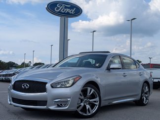Used 2017 INFINITI Q70 L 3.7 w/ Deluxe Touring Package image 1