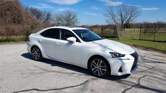 Used 2019 Lexus IS 300 image 1