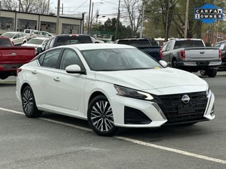 Used 2023 Nissan Altima 2.5 SV image 1