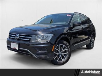 Used 2020 Volkswagen Tiguan SE image 1