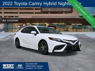 Used 2022 Toyota Camry SE image 1