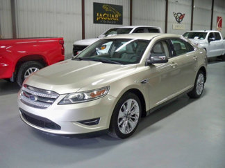 Used 2010 Ford Taurus Limited image 1