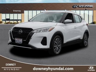 Used 2021 Nissan Kicks SV image 1