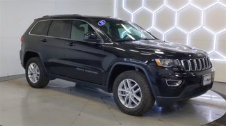 Used 2018 Jeep Grand Cherokee Laredo image 1