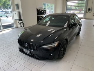 Certified 2023 Volvo S60 B5 Plus image 1