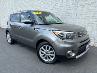 Used 2019 Kia Soul + image 1