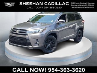 Used 2019 Toyota Highlander SE image 1