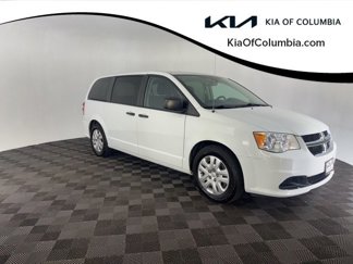 Used 2020 Dodge Grand Caravan SE w/ UConnect Hands-Free Group image 1