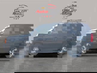 Used 2013 GMC Yukon SLE w/ Suspension Package, Off-Road image 1
