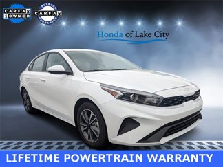 Used 2024 Kia Forte LXS image 1