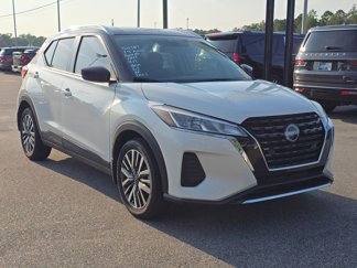 Used 2024 Nissan Kicks SV image 1