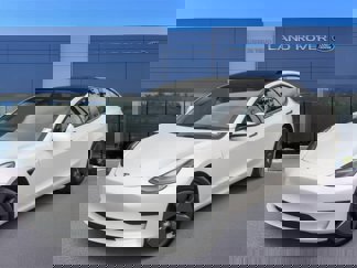 Used 2023 Tesla Model 3 Standard Range image 1