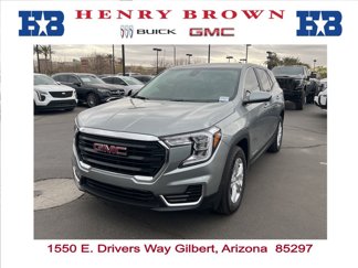 Used 2023 GMC Terrain SLE image 1