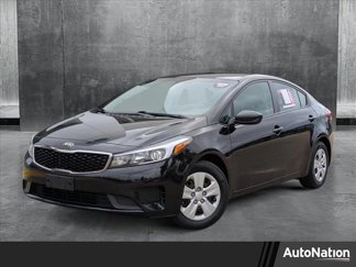 Used 2017 Kia Forte LX image 1