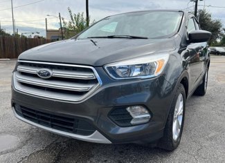 Used 2019 Ford Escape SE image 1