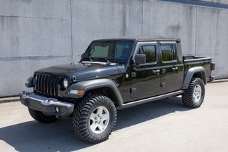 Used 2020 Jeep Gladiator Sport w/ Quick Order Package 23S image 1
