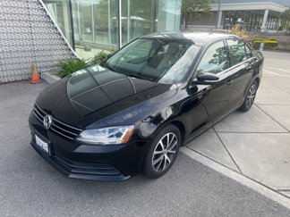 Used 2017 Volkswagen Jetta SE image 1