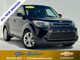 Used 2015 Kia Soul + image 1