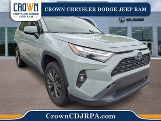 Used 2022 Toyota RAV4 XLE Premium image 1