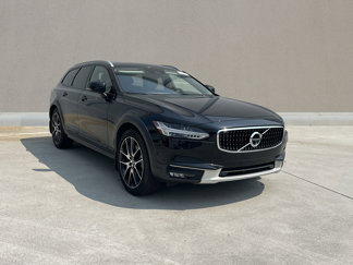 Used 2018 Volvo V90 T6 Cross Country w/ Convenience Package image 1