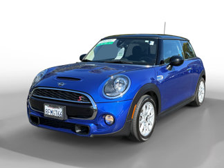 Used 2019 MINI Cooper S image 1