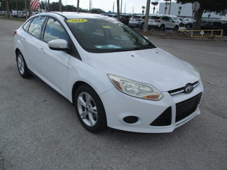 Used 2014 Ford Focus SE image 1