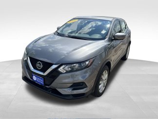 Used 2020 Nissan Rogue Sport S image 1