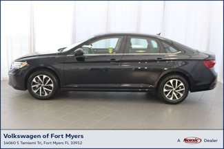 Used 2022 Volkswagen Jetta S image 1