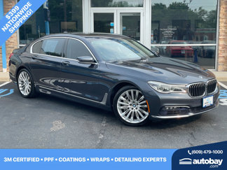 Used 2017 BMW 750i image 1
