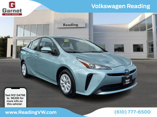 Used 2021 Toyota Prius LE image 1