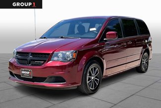 Used 2017 Dodge Grand Caravan SE image 1