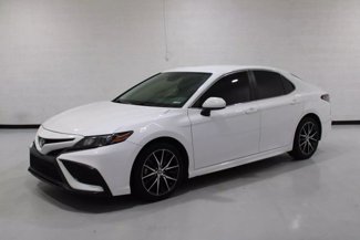 Used 2021 Toyota Camry SE w/ Carpet Mat Package (TMS) image 1
