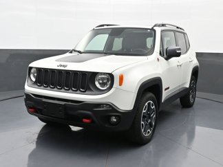 Used 2015 Jeep Renegade Trailhawk w/ Premium Leather Group image 1