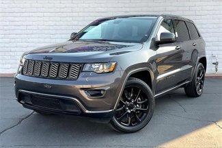 Certified 2021 Jeep Grand Cherokee Laredo X image 1