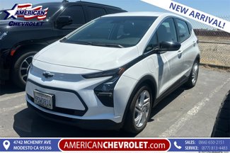Used 2023 Chevrolet Bolt LT image 1
