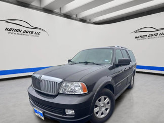 Used 2005 Lincoln Navigator Luxury image 1