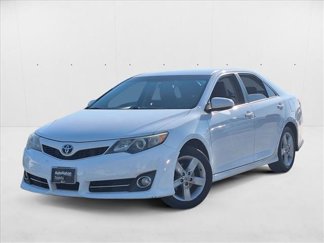 Used 2014 Toyota Camry SE image 1